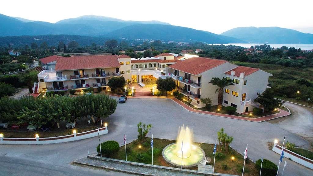 Kefalonia 7 nights B&B 2, balcony, TUI Gatwick, 10kg + backpack, bfast/taxes (July 7-14)
