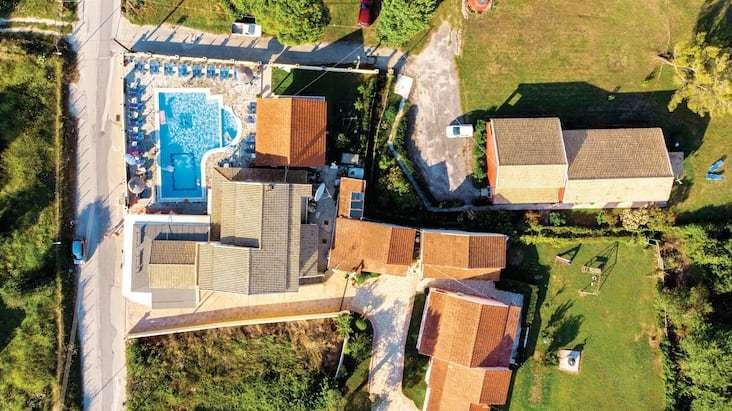 7 nights solo to Corfu Sunshine Studios & Apts Sidari, Gatwick 21 June, 10kg + small bag