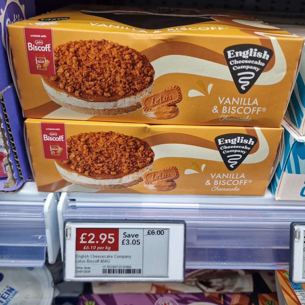 English Cheesecake Company Vanilla and Biscoff Cheesecake 484g