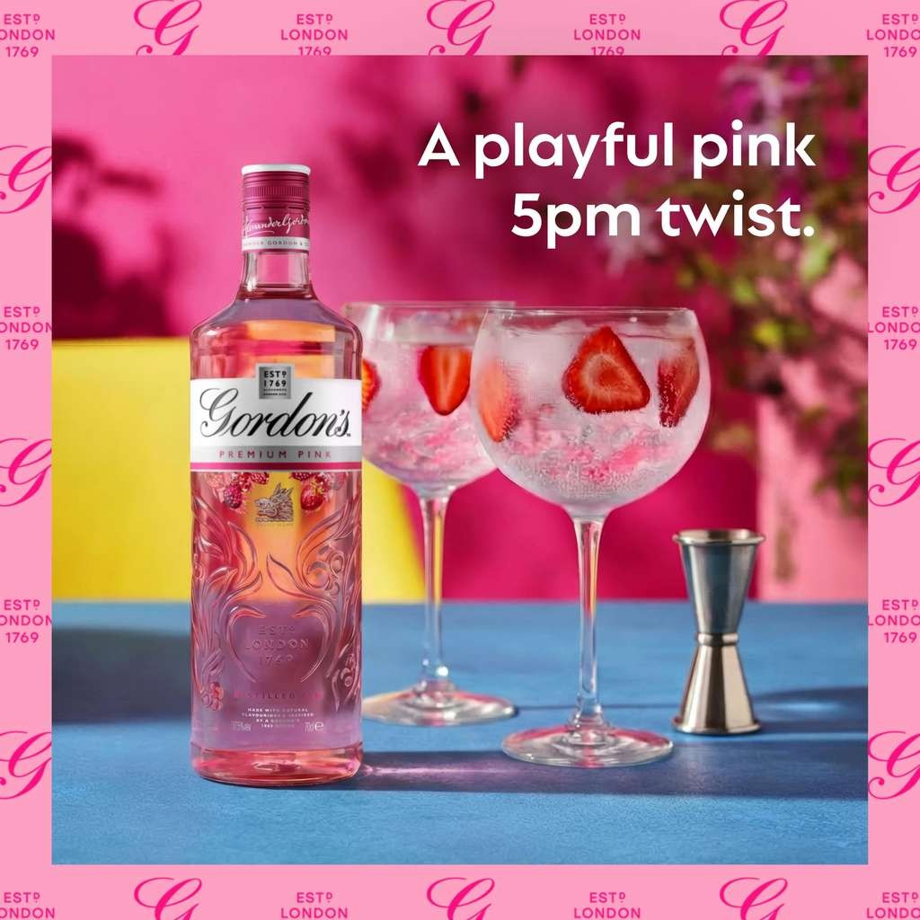Gordon's Premium Pink Distilled Gin, 35% vol, 1L