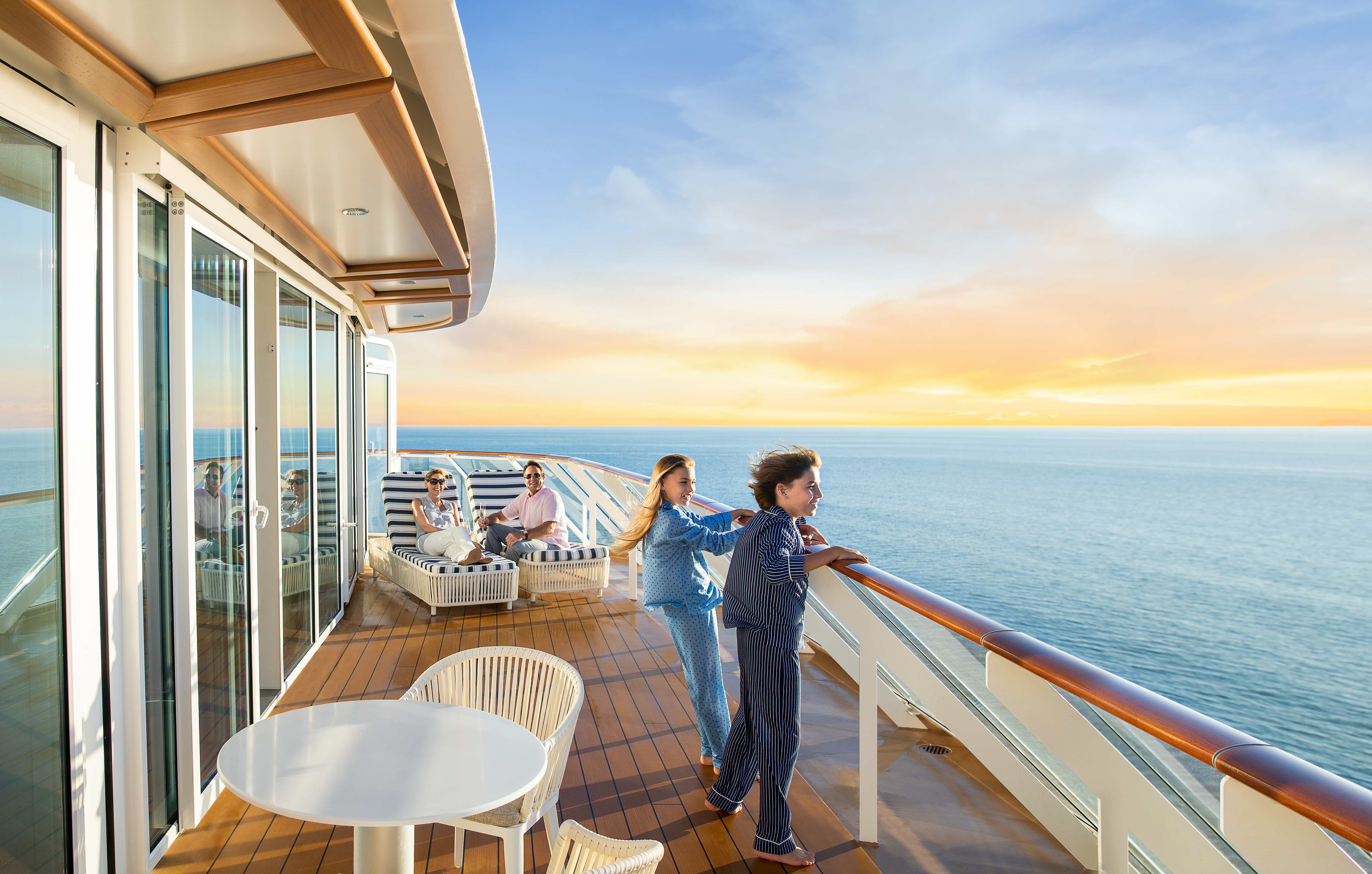 Transatlantic Cruise, Norwegian Escape