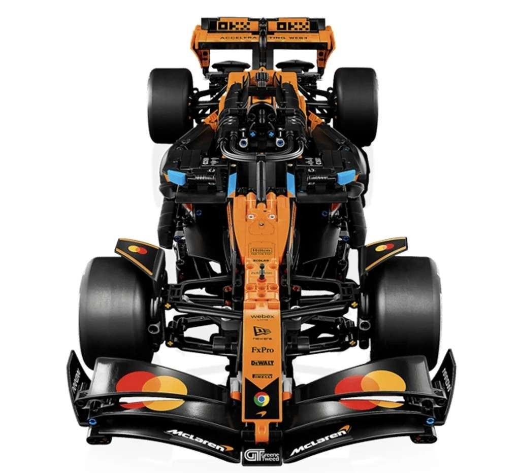 LEGO Technic McLaren MCL39 F1 Car set 42228 (1:8 scale, 1675 pieces)