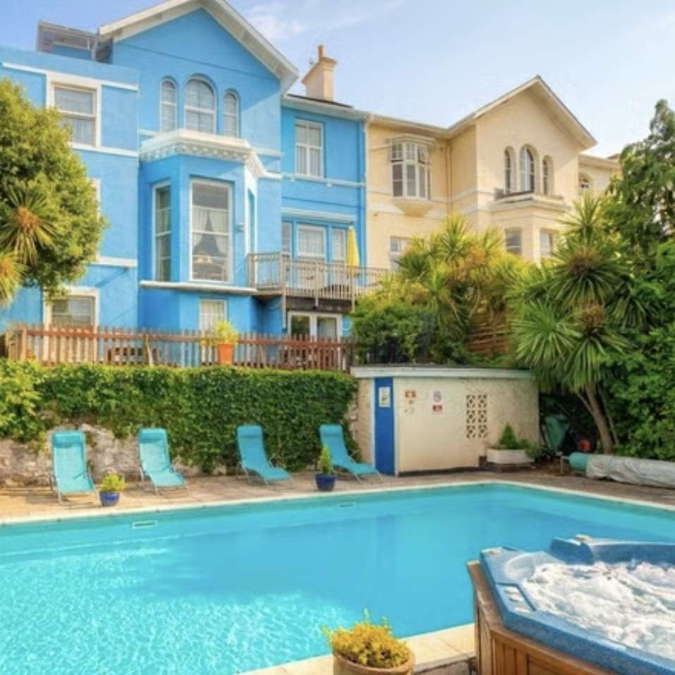 Purple Tree Guest House Torquay, 2 nights for 2 inc pool, £42.08/nt Sun-Thu, £62/nt Fri-Sat (app code)