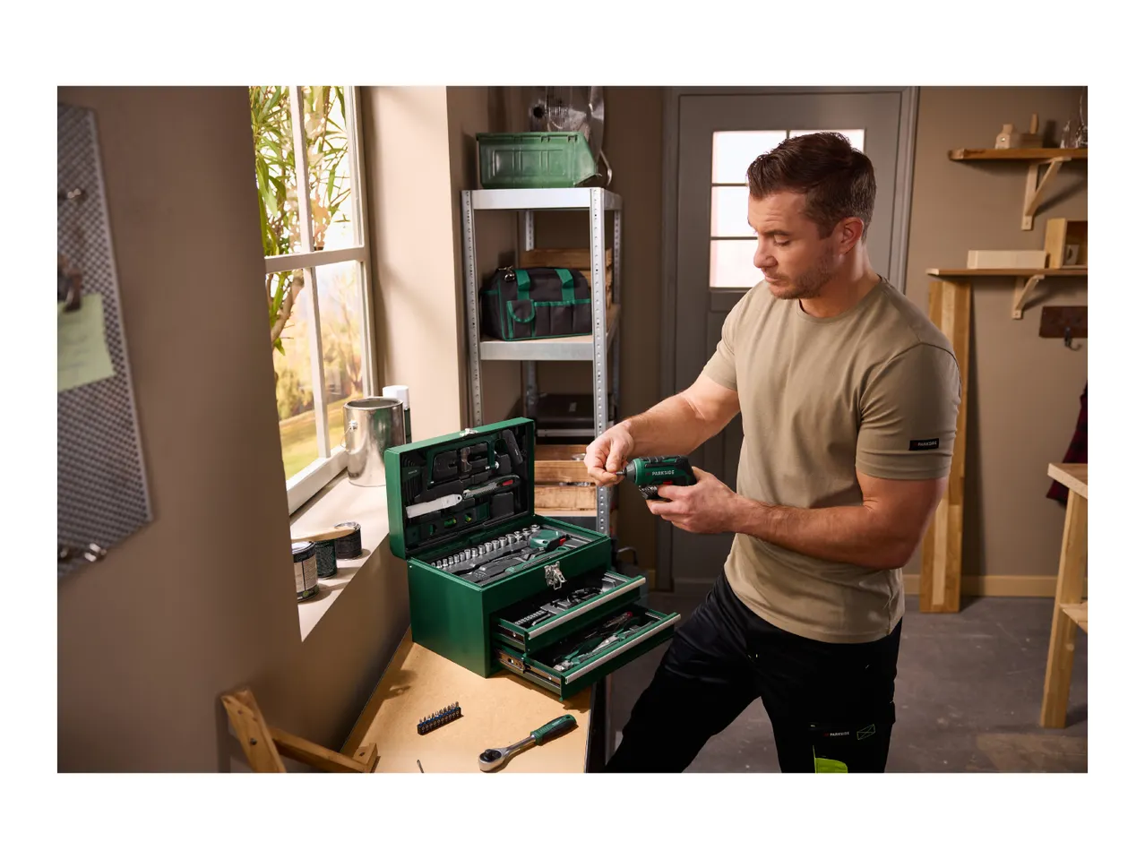 Tool Set With Cordless Screwdriver - 92 Pieces