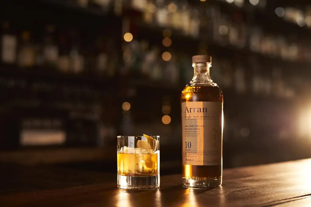 Arran 10 Year Old Single Malt Whisky 70cl, 46% ABV, Premium Single Malt Scotch, Isle Of Arran (Prime Exclusive)