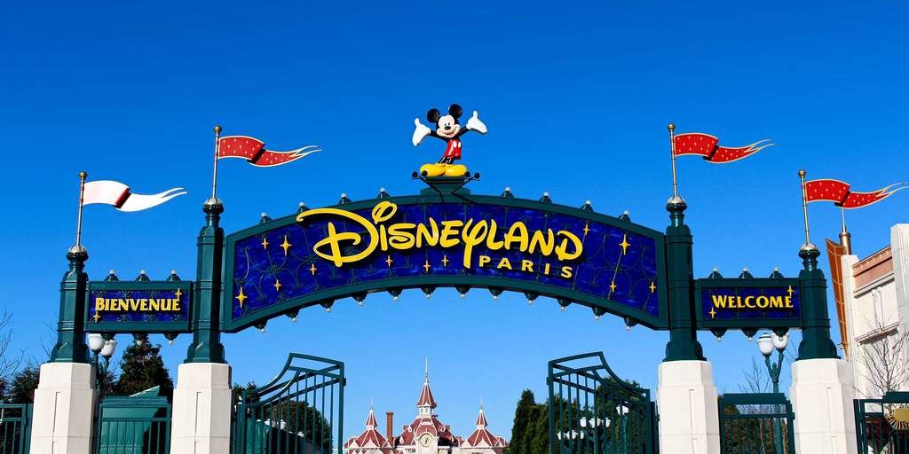 Disneyland Paris Stay & Tickets, 2 Nights / 3 Day Park, 25-27 July, Disney Hotel Santa Fe, 2 Adults & 2 Children, Free P&O Crossing