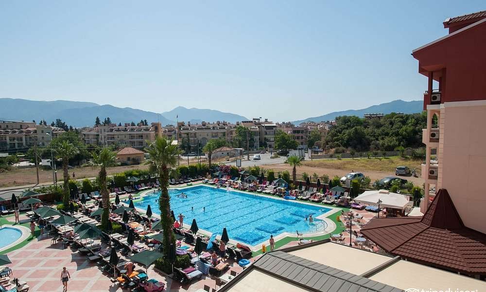 Marmaris 4 nights (15-18 Jun), S-C balcony for 2. TUI B'mouth, £34.14pp pn, 10kg+underseat