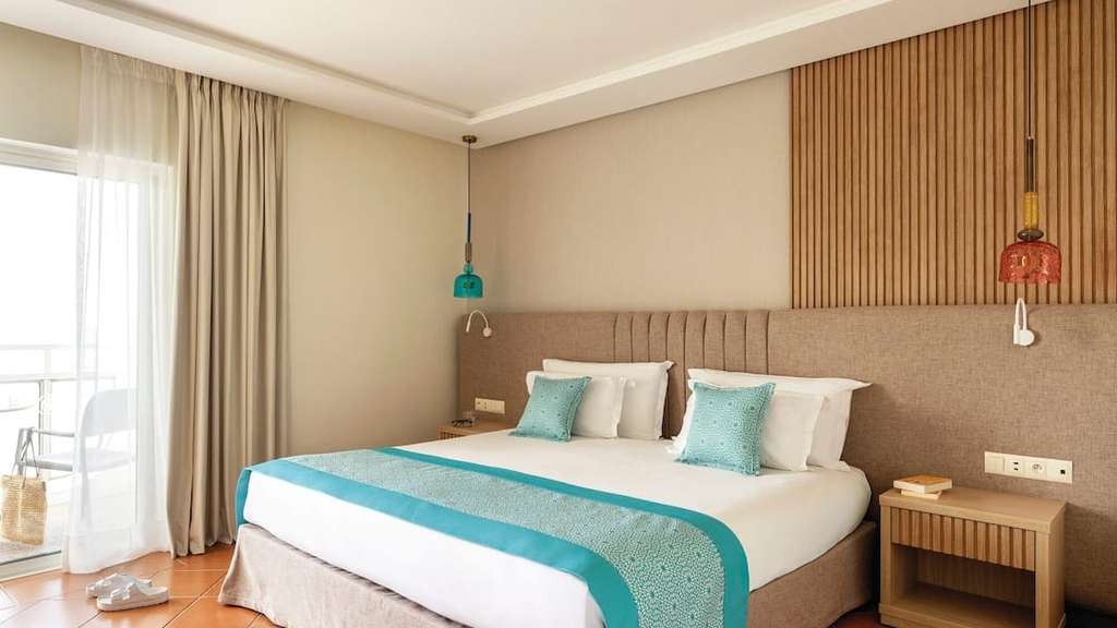 Agadir, 3 nights 2 adults AI (alcohol) £45.87pp pn. TUI B'ham flights 15-19 Jun, 10kg + underseat