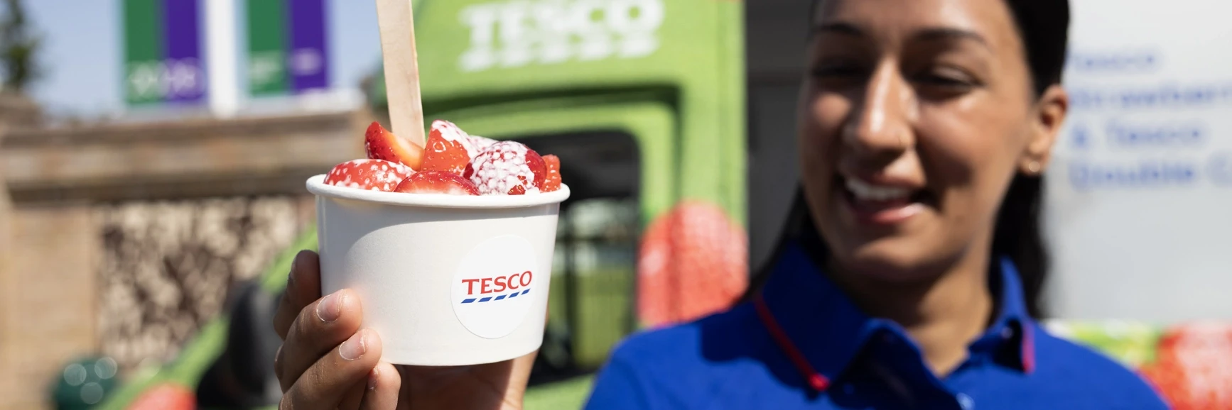 Free bowls of Strawberries and Cream at Tesco