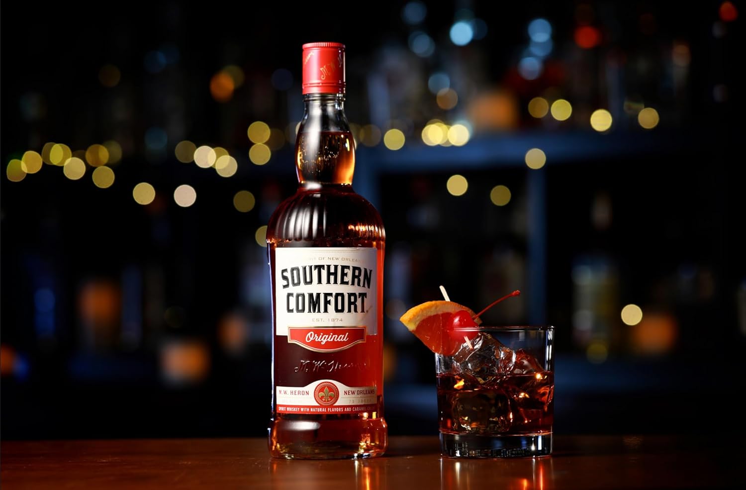 Southern Comfort Original Whiskey Liqueur, 1l, 35% ABV, Gift Idea | Original New Orleans Recipe, Smooth Blend of American Whiskey with Notes of Orange, Vanilla, and Cinnamon