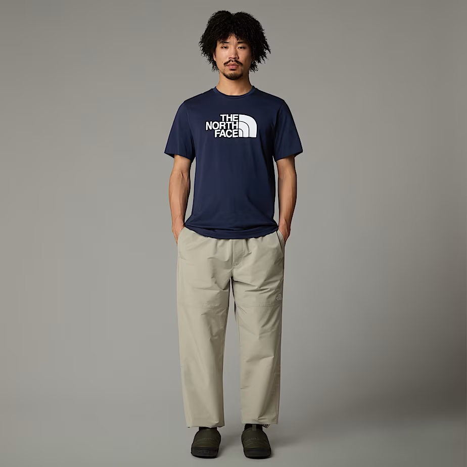 The North Face: Men's Easy T-Shirt: SIZE L/XXRegular: An easy fit that's true to size The Easy T-Shirt, made from reliably soft cotton, is your go-to for pretty much any kind of easy-going activity.L