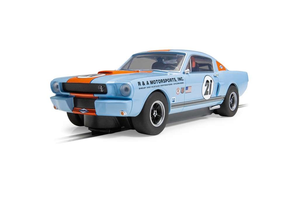 Nice Scalextric C4570 Shelby GT350, Gulf Edition
