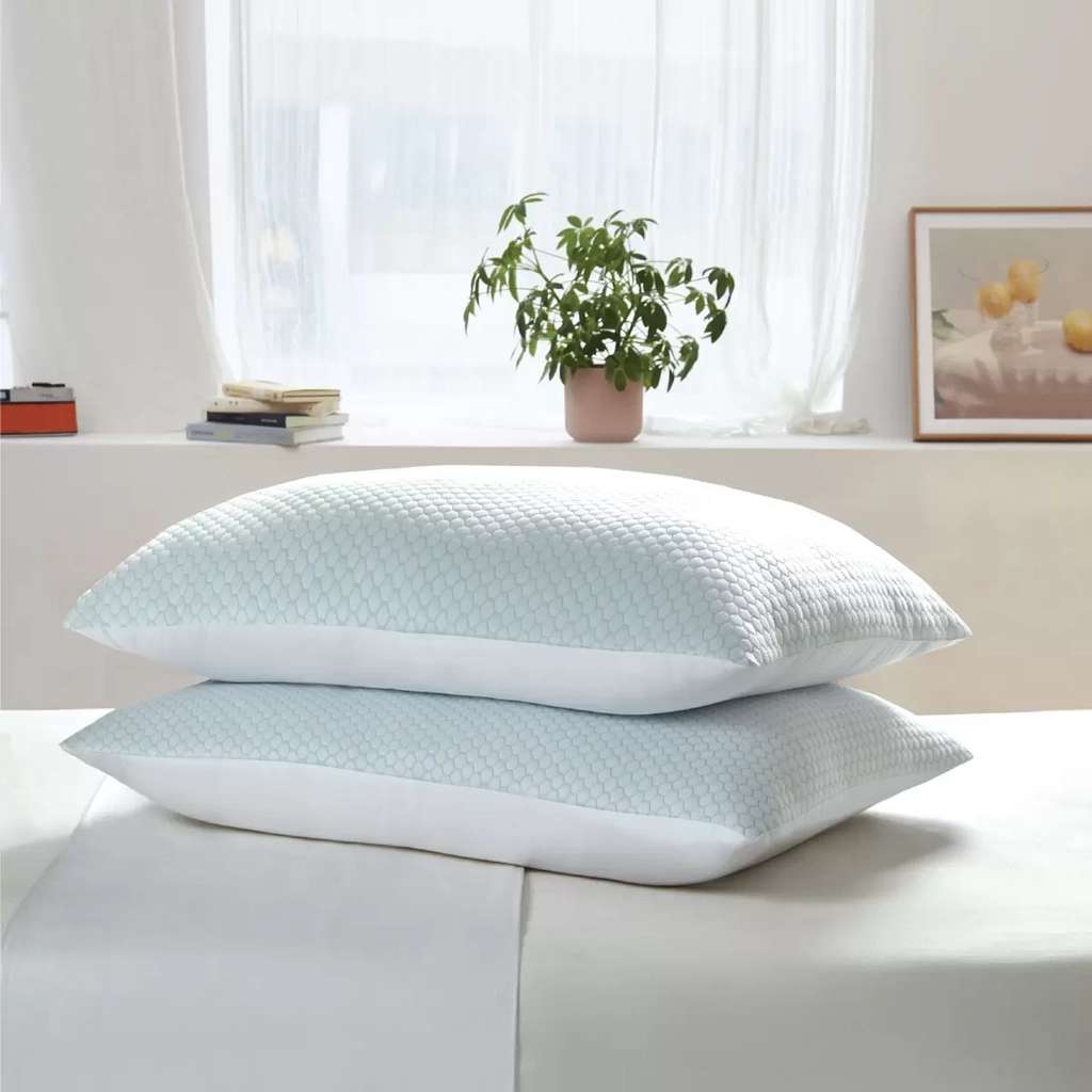 Hotel Grand Reversible Cooling Pillows (2-pack) - In store