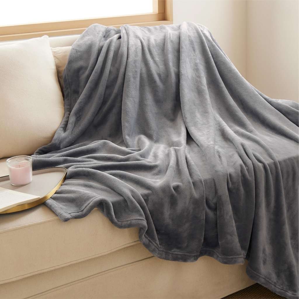 Bedsure fleece throw blanket 130x150cm, checkout discount on Amazon (Prime price)