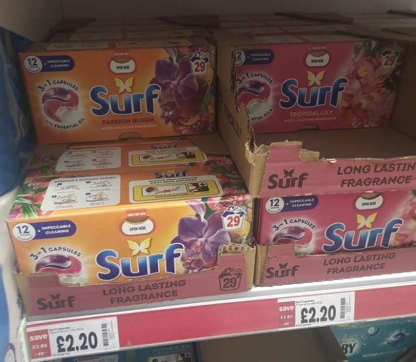Surf 3 in 1 Tropical Lily 29 wash capsules in store, Dalget Bay Fife
