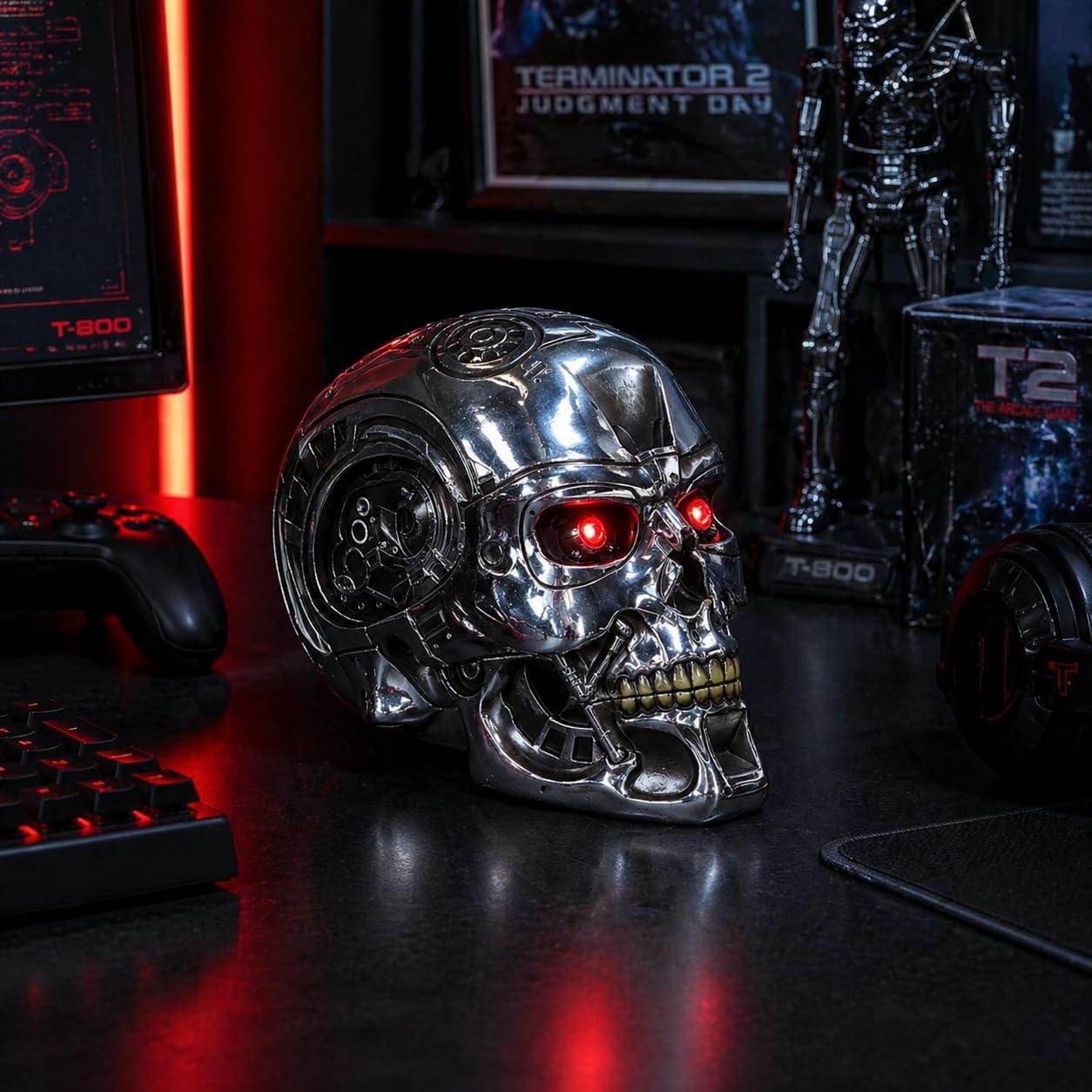 T-800 Terminator Box 18cm, Official Terminator 2 Skull Storage Box with Red LED Eyes