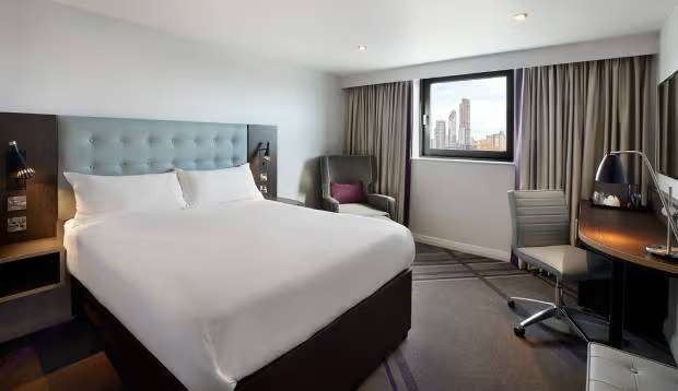 Premier Inn London Ealing, rooms for Thursday 11 June